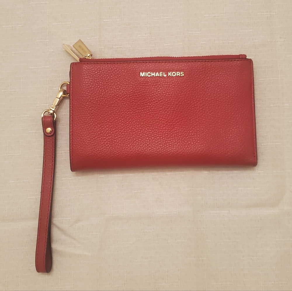 Michael Kors Adele Leather Smartphone Wallet – Red - Picture 5 of 6